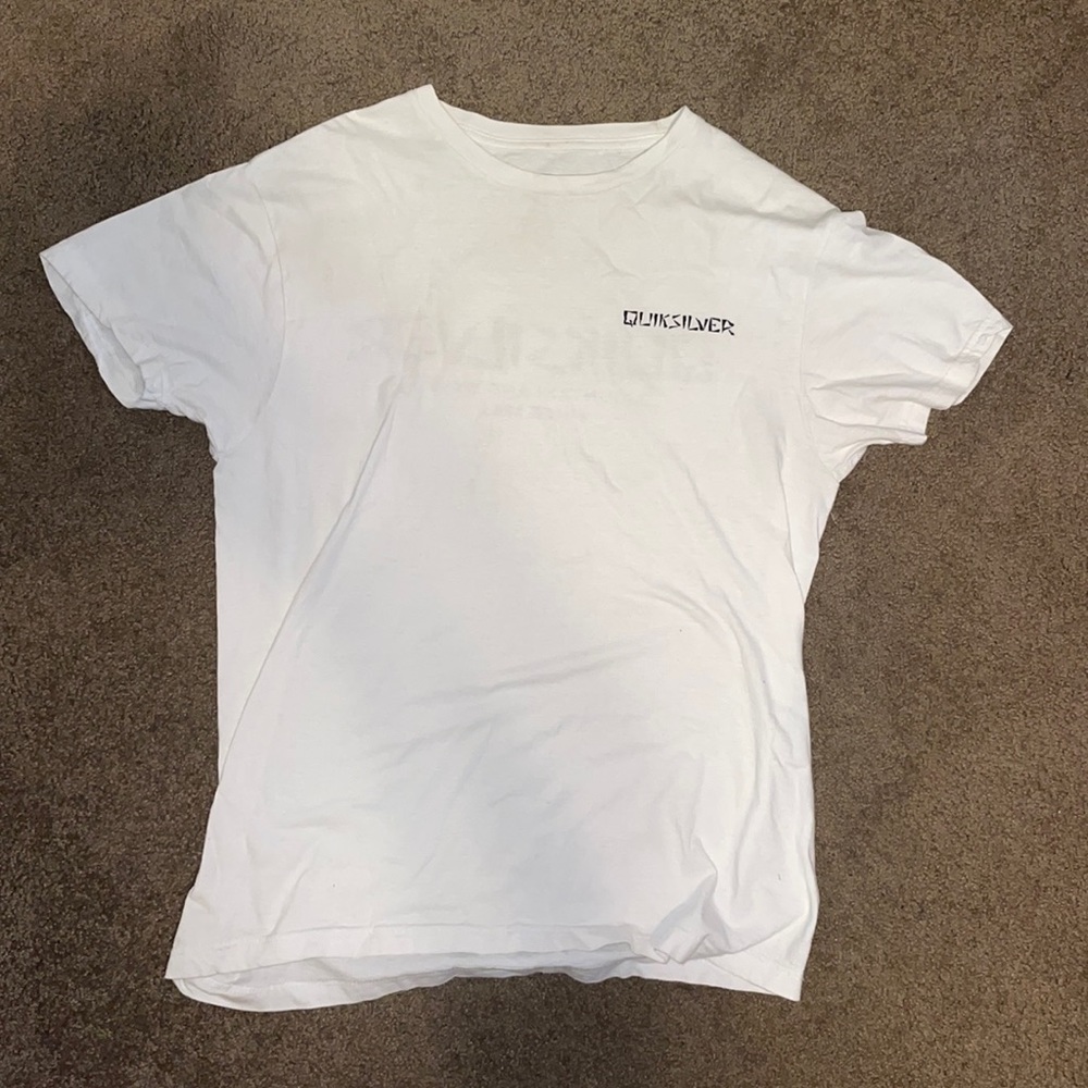 White Quicksilver tee shirt size medium